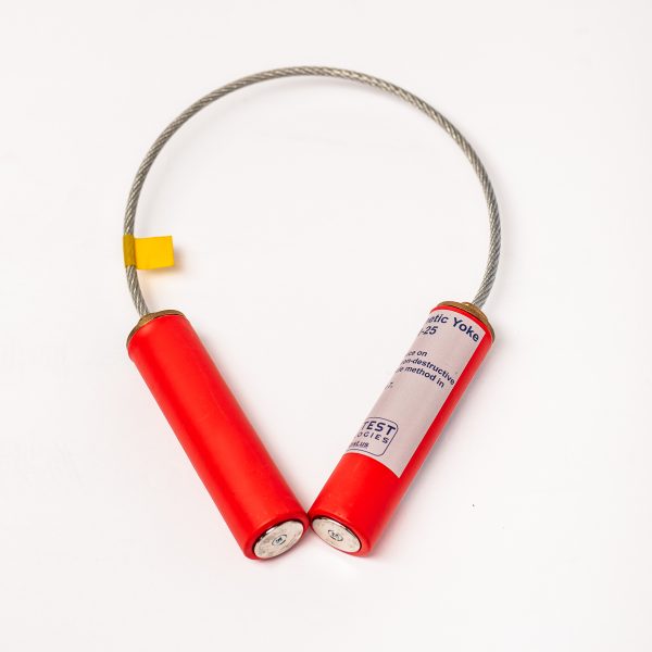 DELTA PM-25 Permanent Magnetic Yoke — a reliable tool for non-destructive testing of welds and metal surfaces.