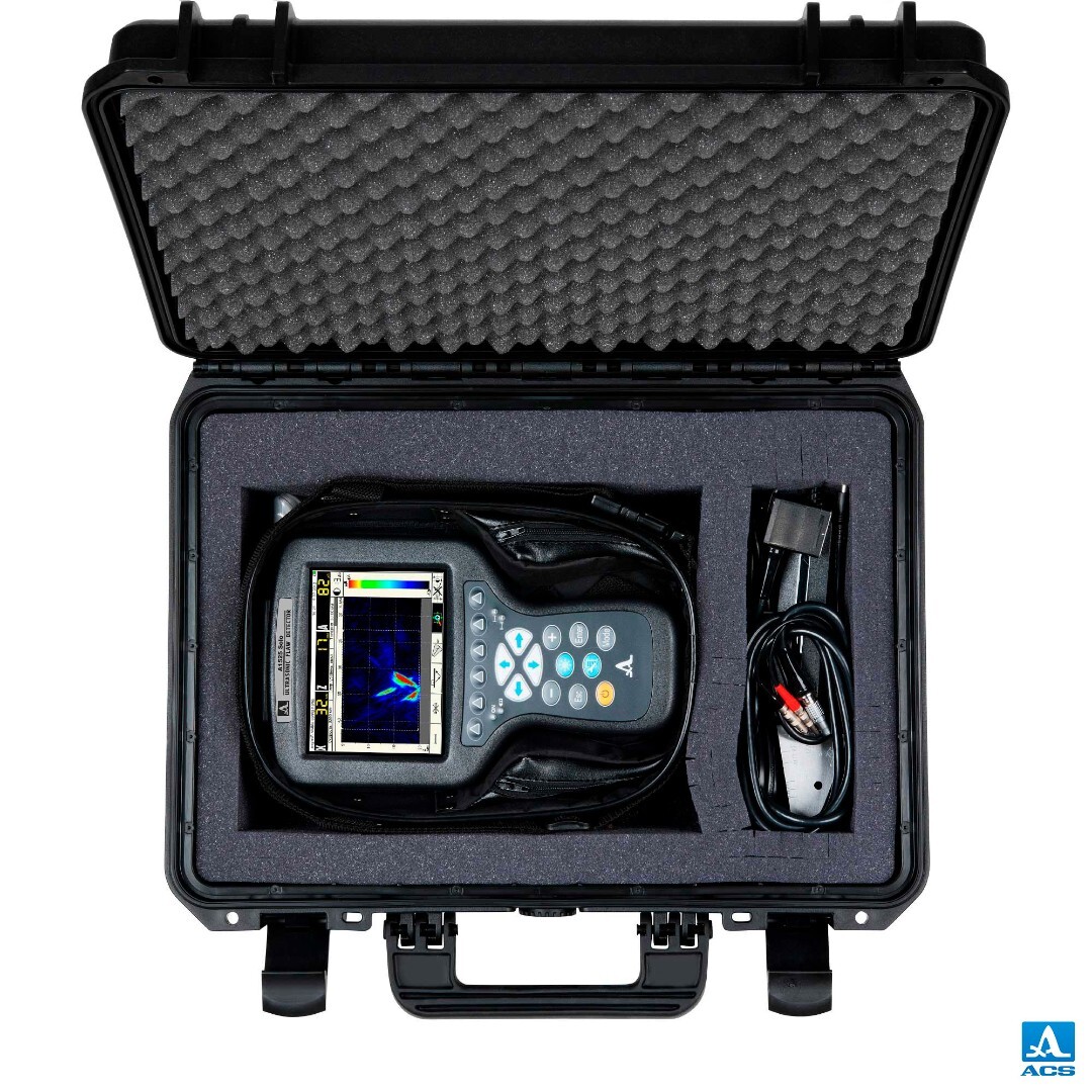 A1525 Solo - Lightweight TFM Phased Array Ultrasonic Flaw Detector 7 A1525 Solo flaw detector in transport case