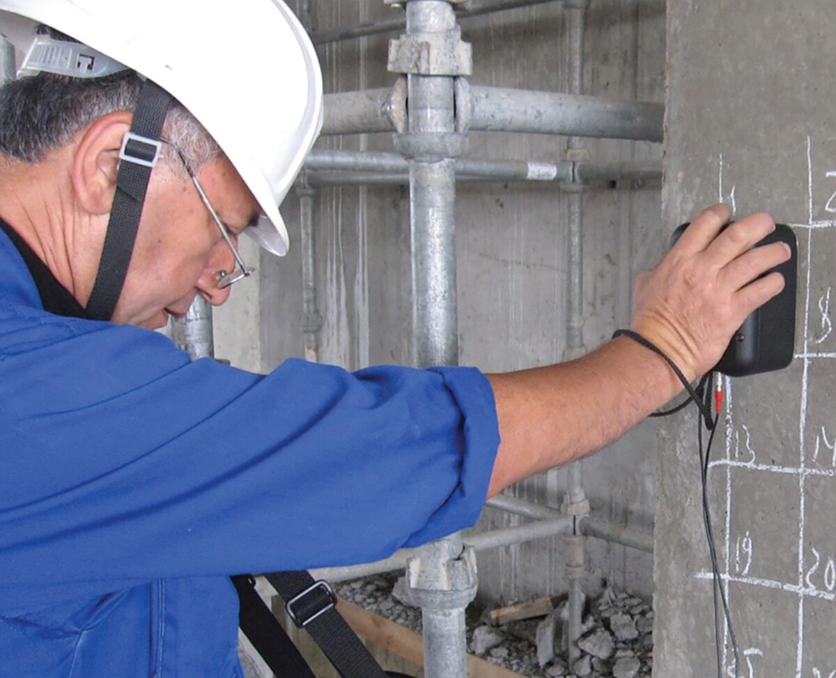 A1220 Monolith 3D Ultrasonic Pulse-Echo Flaw detector 5 A1220 Monolith 3D Ultrasonic Pulse-Echo Flaw detector
