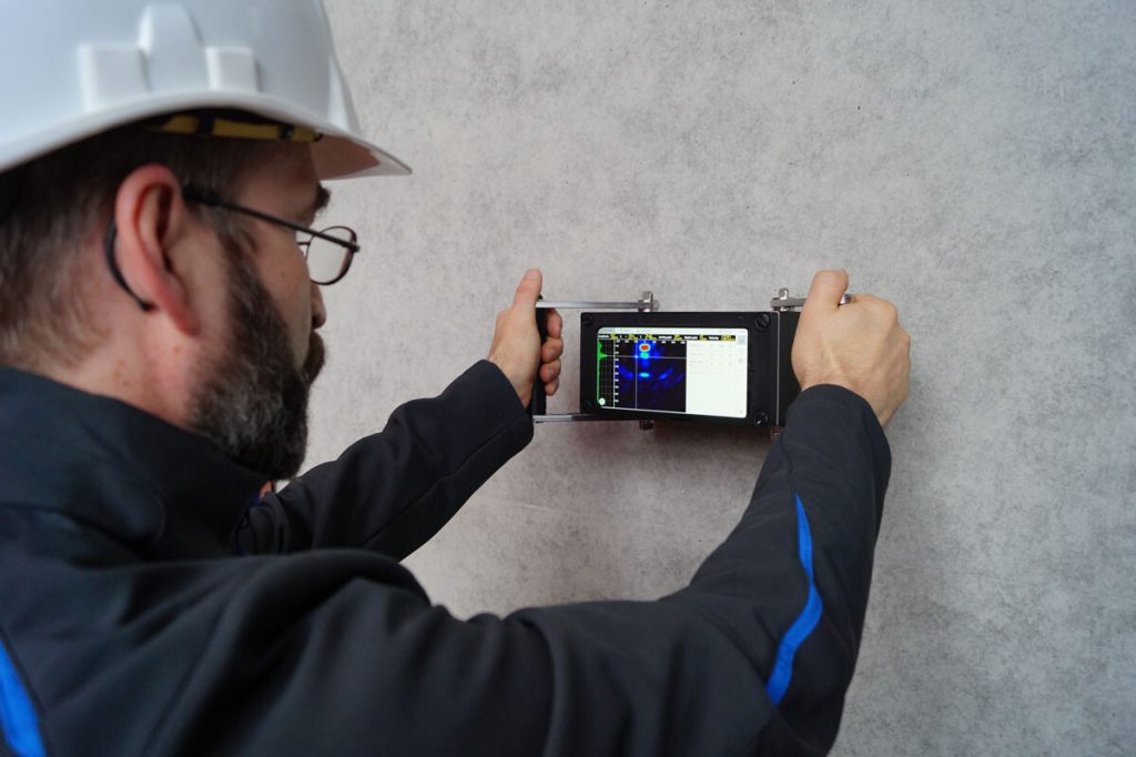 A1040 MIRA 3D - ultrasonic tomograph for concrete (rebar, flaw and thickness detection).